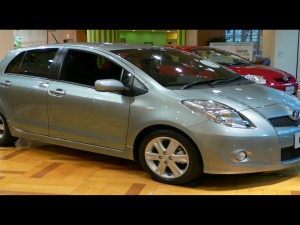 toyota vitz 2012 exterior view